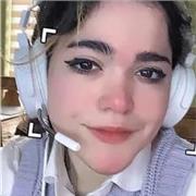 Alumna de cuarto medio, enseñando cómo tutora en mi clase para así hacer clases de séptimo básico a primero medio